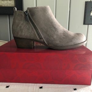 Carlos Santana - Low Bootie